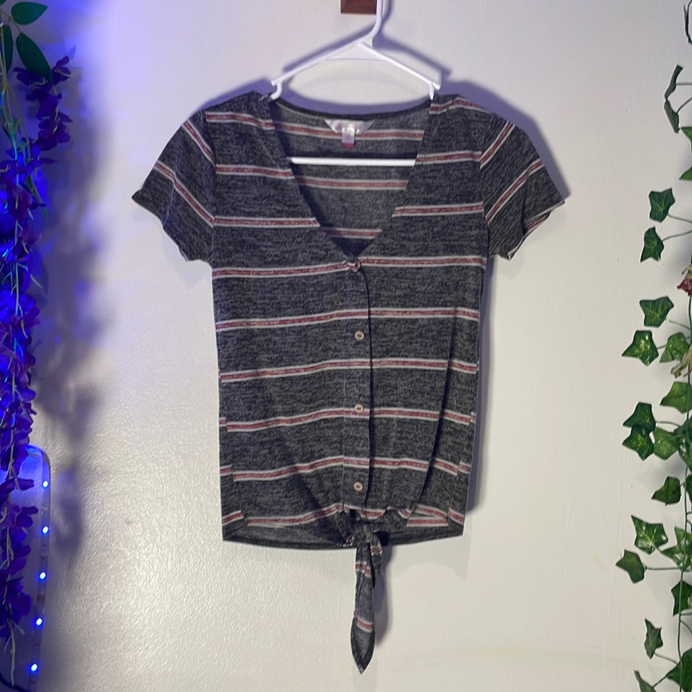 4 pack NoBo v neck shirts for girls